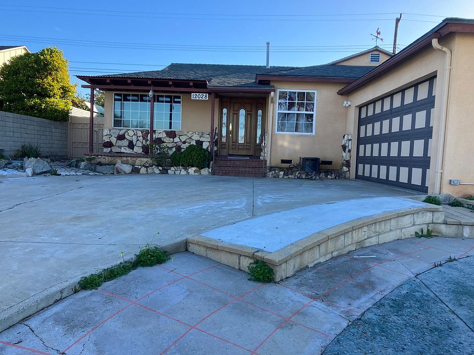 1st image of 12028 Armsdale Ave