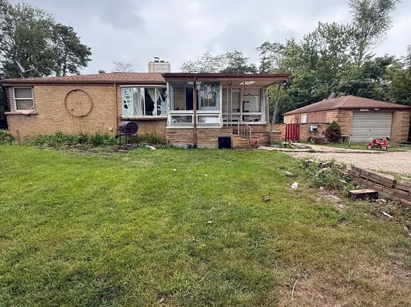 1255 Main St, Antioch, IL 60002