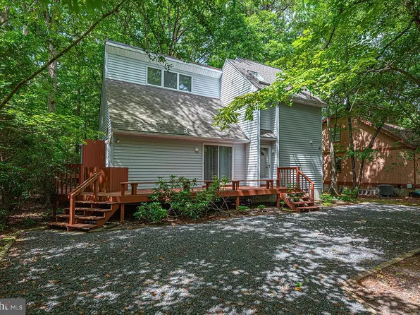 6 Briarcrest Dr, Ocean Pines, MD 21811