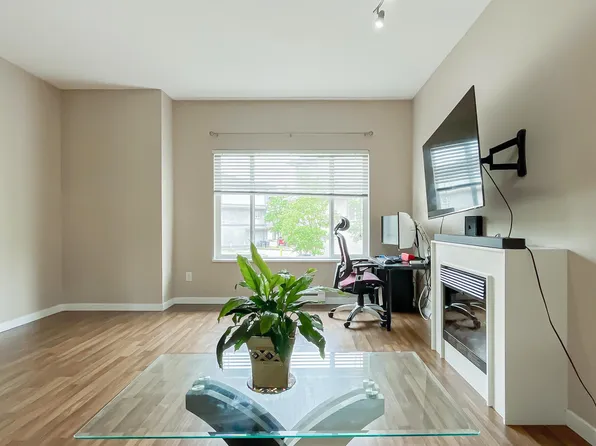 18701 66th Ave #191, Surrey, BC V3S 4P3