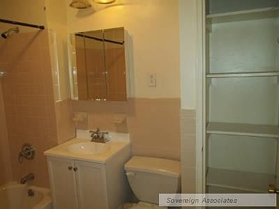 1st image of 1627 2nd Ave APT 4A