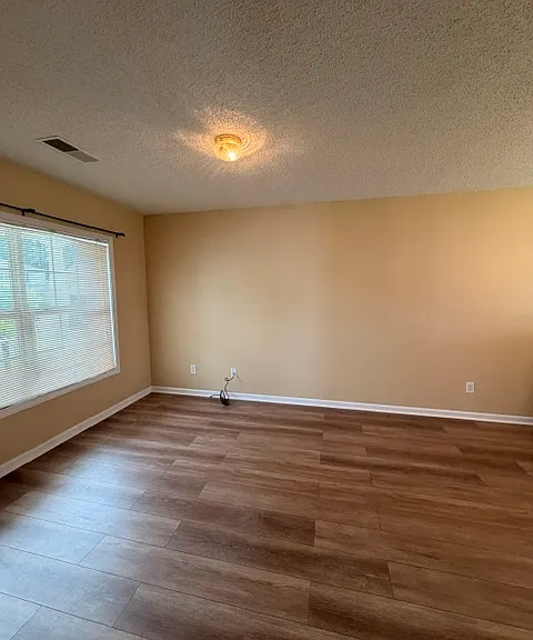 25 Willow Hurst Ct — Photo 5