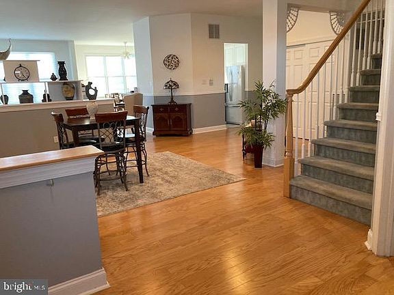 5th image of 14 N Valentine Dr