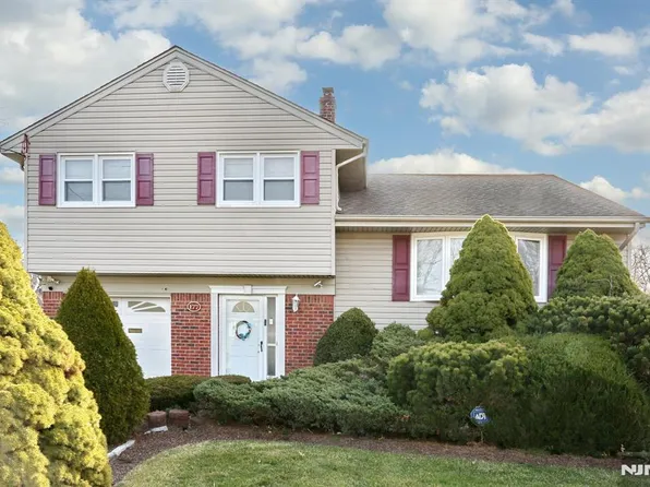 177 Sunset St, Dumont, NJ 07628