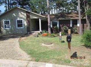 17 Pinecrest Ln, Maumelle, AR 72113