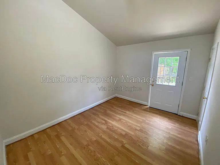 806 Weedon St #A — Photo 11
