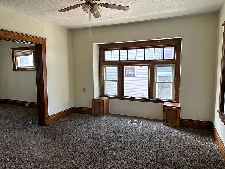 110 Halls Heights Ave — Photo 10