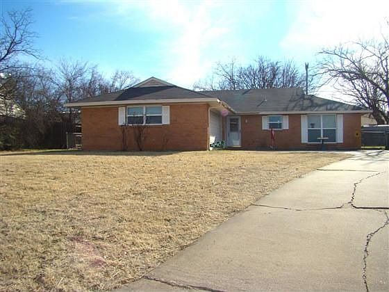 1st image of 1601 Douglas Dr