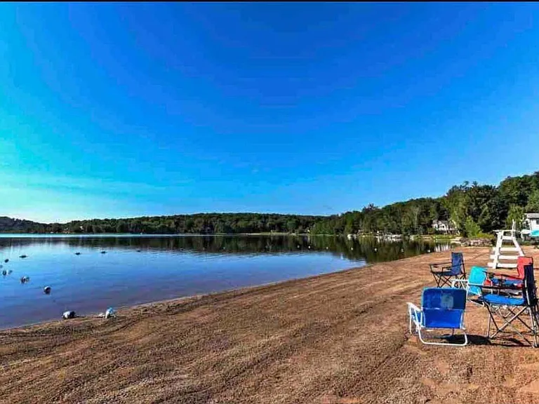124 Tepee Dr — Photo 27