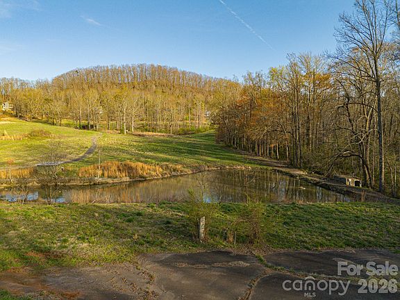 4th image of Golf Course Rd