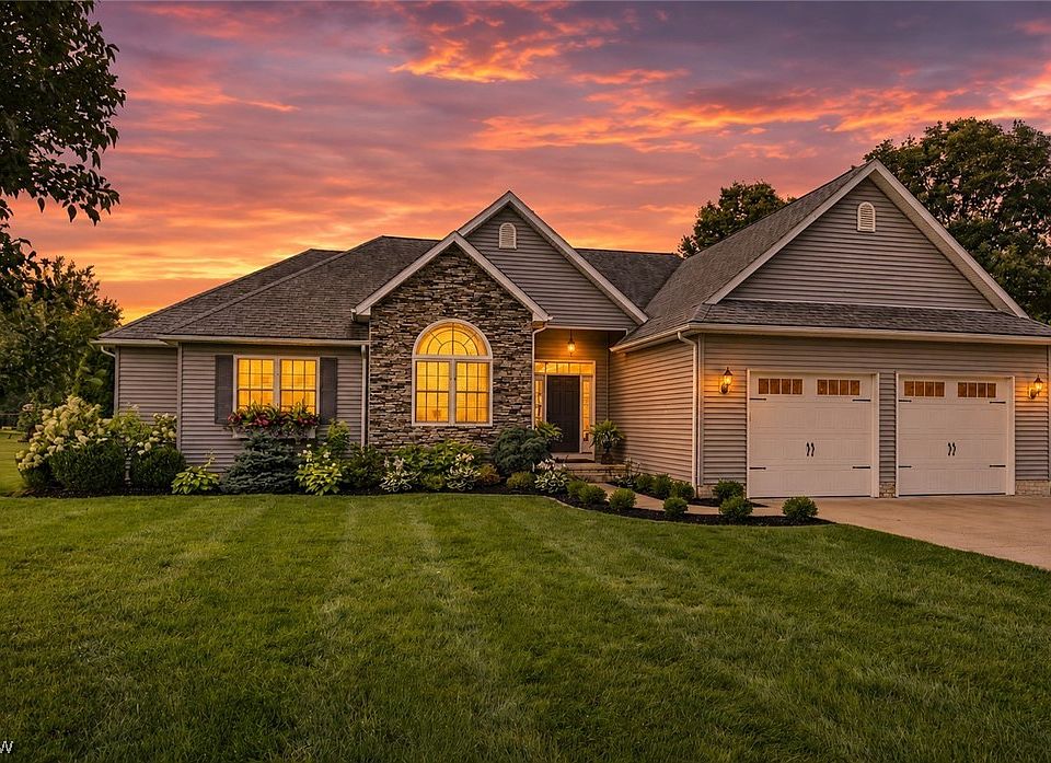 1st image of 2074 Countryside Dr