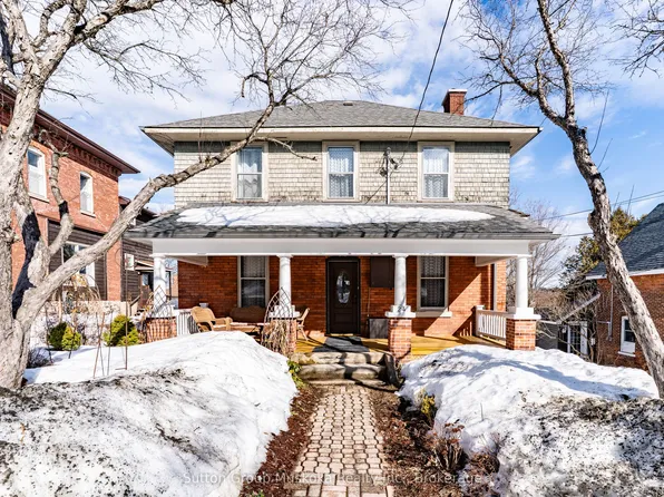 24 Mary St W, Huntsville, ON P1H 1V3