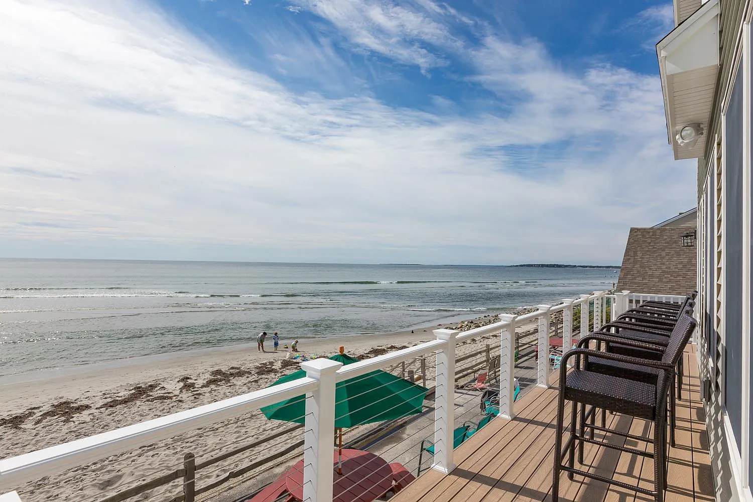 4 bed, $3,400 — Photo 1