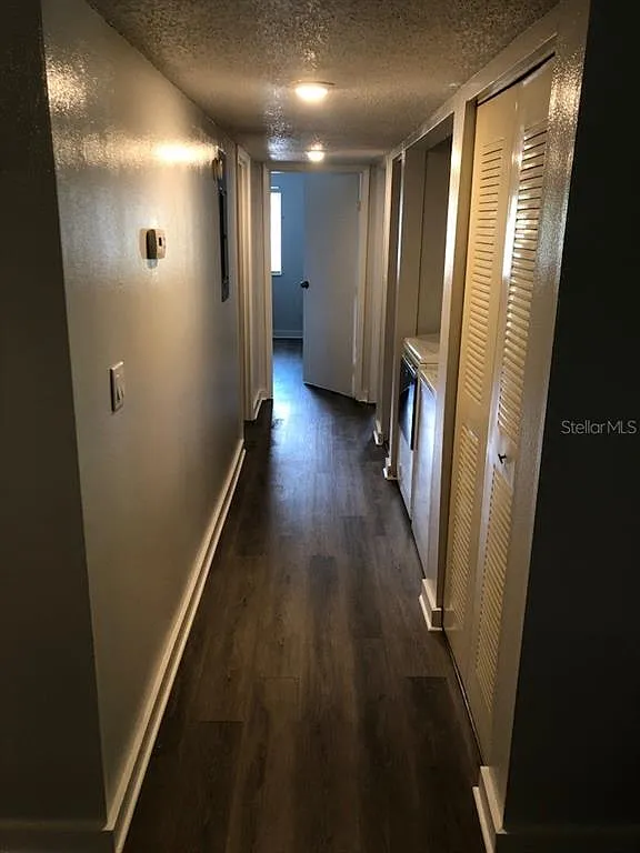 2 bed, 2.0 bath, 1003 sqft, $1,400 — Photo 2
