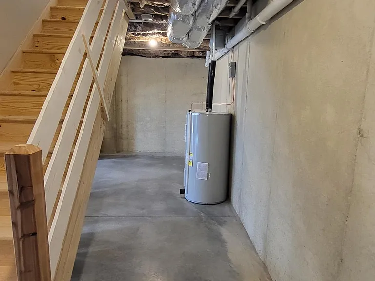 Unfinished Walk-out Basement