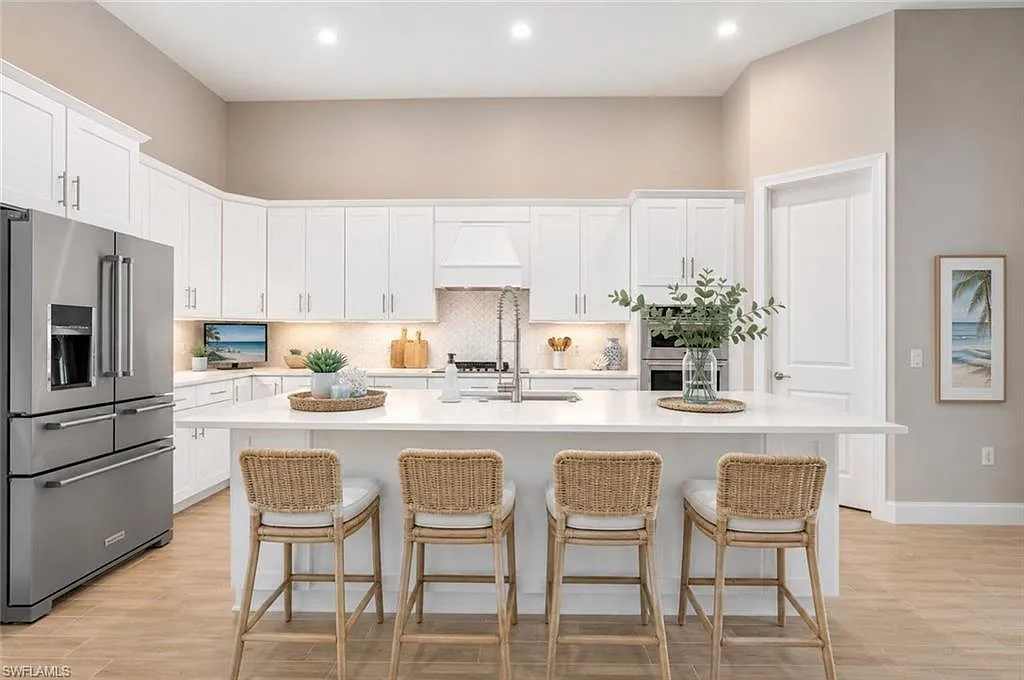 3 bed, 3.0 bath, 2852 sqft, $3,995 — Photo 4