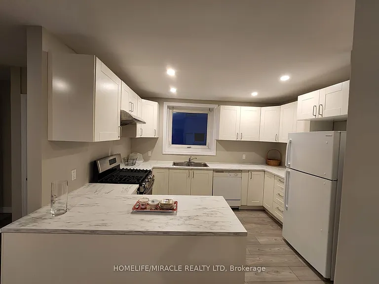 408 Upper Wellington St W — Photo 6