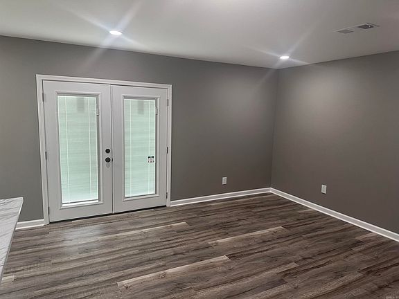 3rd image of 7702 Preston Dr