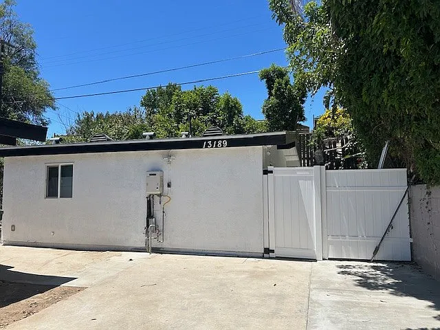 13189 Herron St — Photo 21