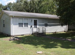 1008 Red Rd, McMinnville, TN 37110