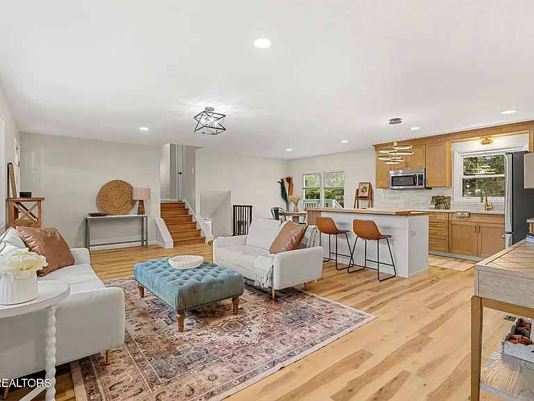 6741 Heatherbrook Dr — Photo 12