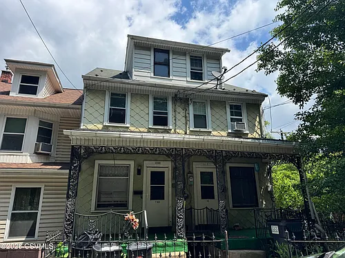 1143 E Webster St Photo 1