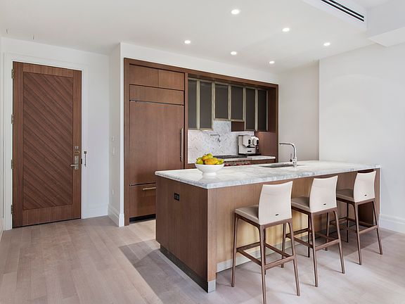 5th image of 100 Barclay St APT 13P