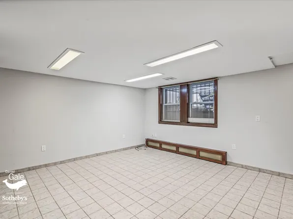 68-48 Juno Street image 37 of 46