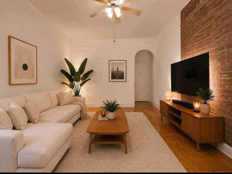 41 W 64th St #5D — Photo 7