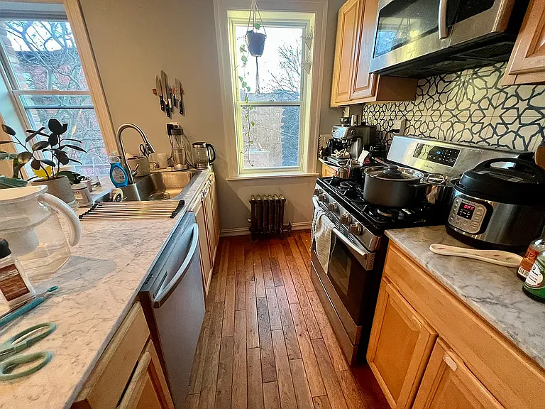459 Lafayette Ave #3 — Photo 2