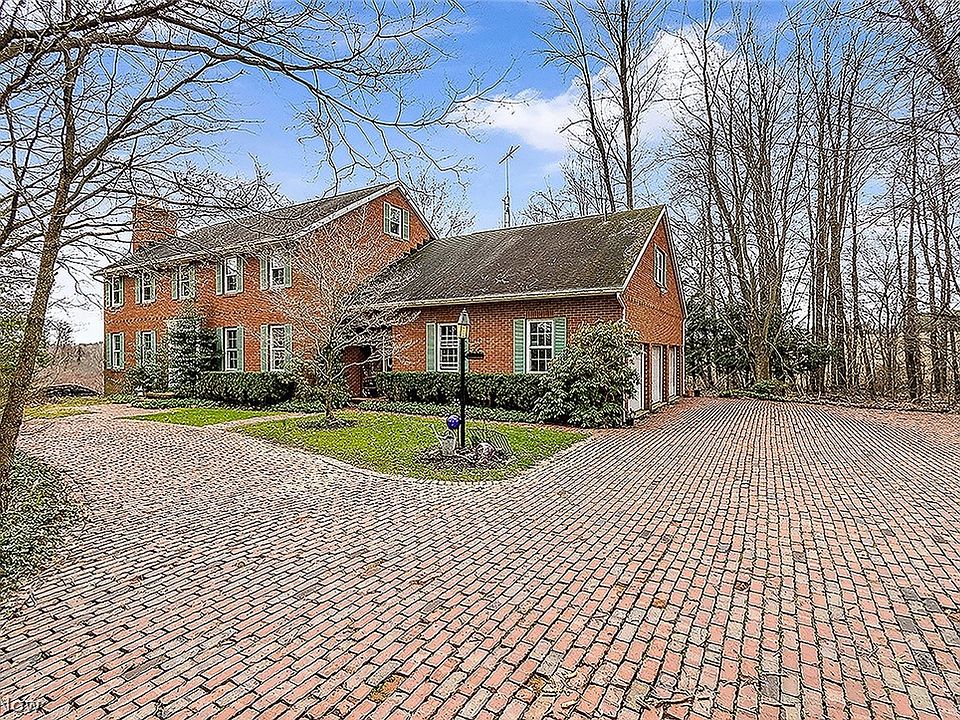 8120 Lake O Springs Ave NW, North Canton, OH 44720 Zillow