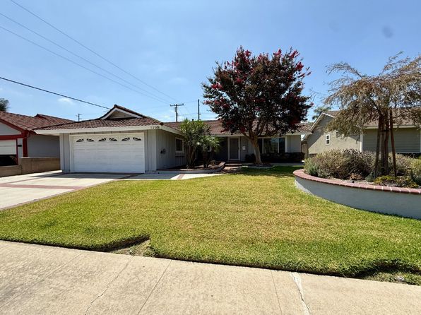 5220 Dresden Cir