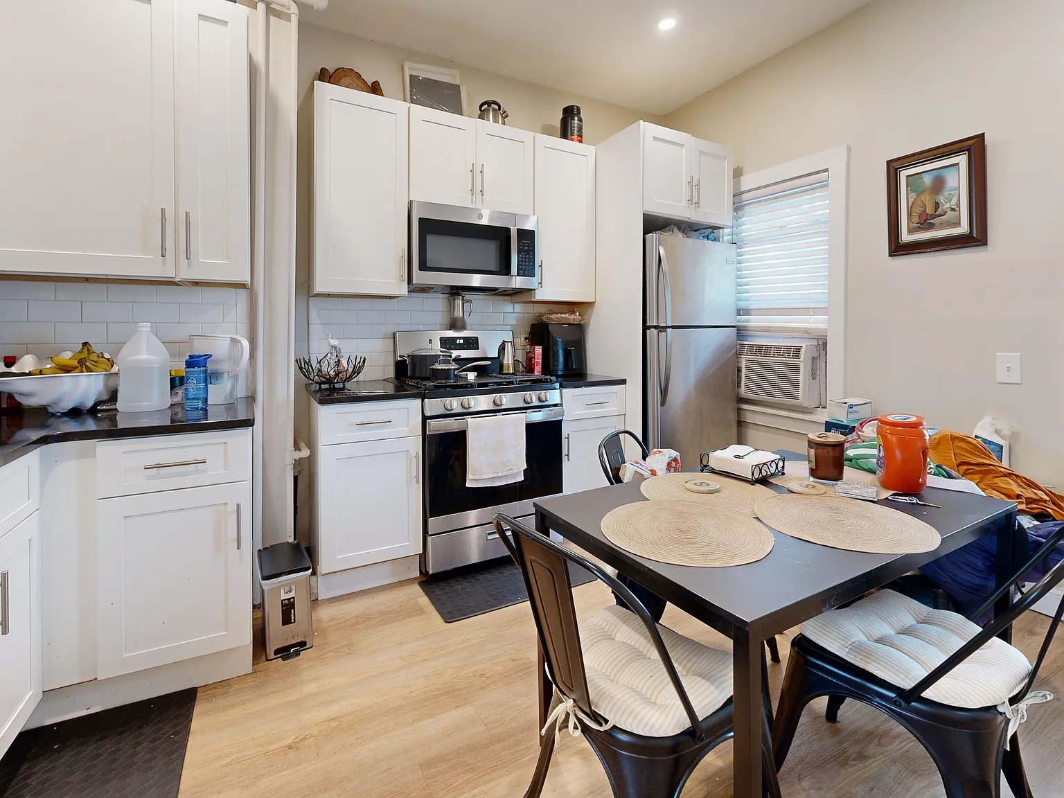 2 bed, 750 sqft, $1,950 — Photo 1