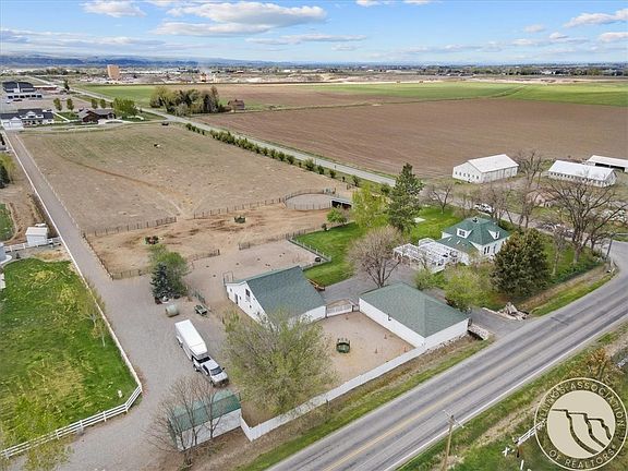 3rd image of 5546 Neibauer Rd