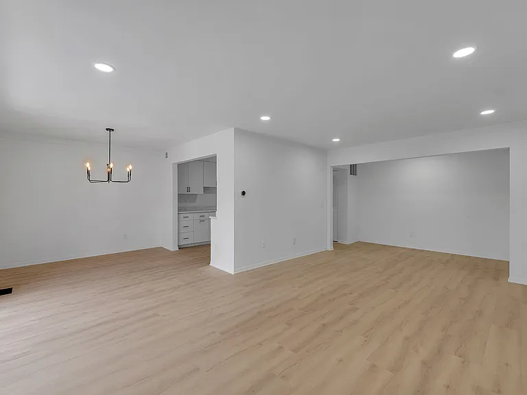 408 Fox Hills Dr S #A-5 — Photo 16