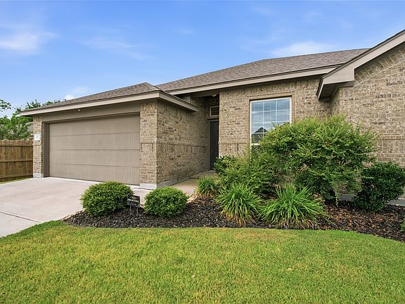 3rd image of 217 Angelina Ct