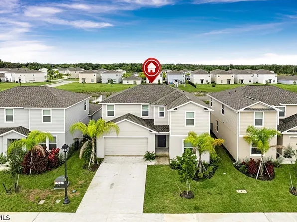 19734 Lavender Field Ct, Lehigh Acres, FL 33936