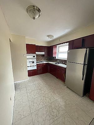 2nd image of 652 E 79th St Floor 3