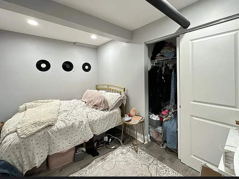 6259 N Lakewood Ave #1 — Photo 6
