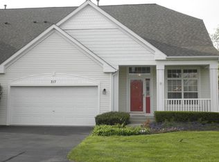 317 Cascade Ln, Oswego, IL 60543