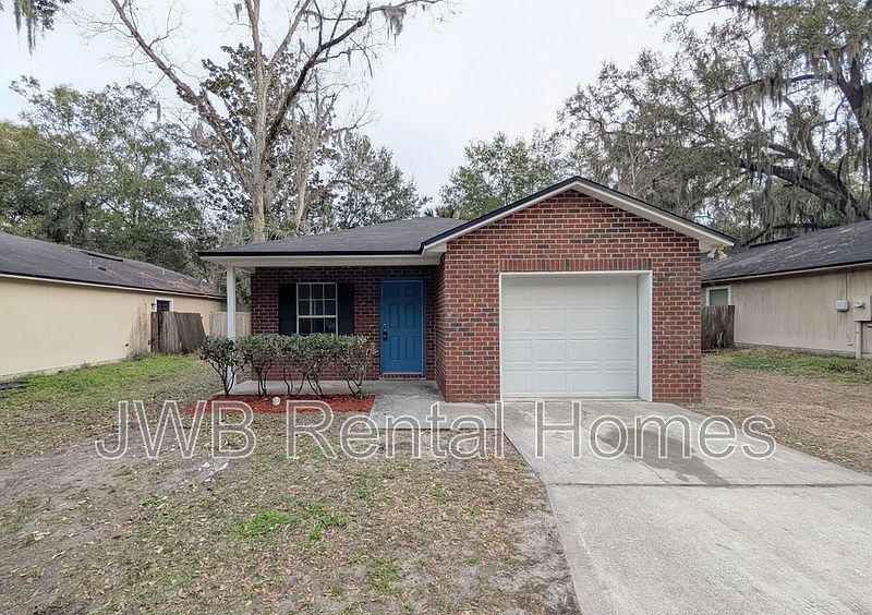 1st image of 2173 Thomas Ct