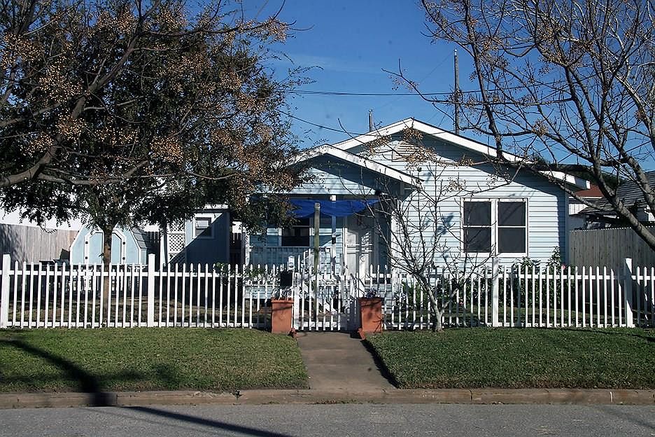 1st image of 1212 12th St
