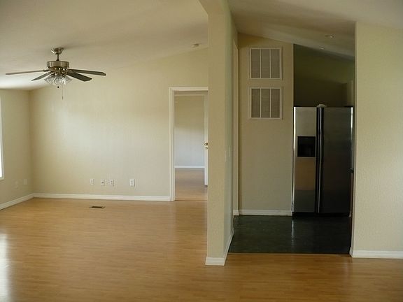 5th image of 7598 Grady Dr