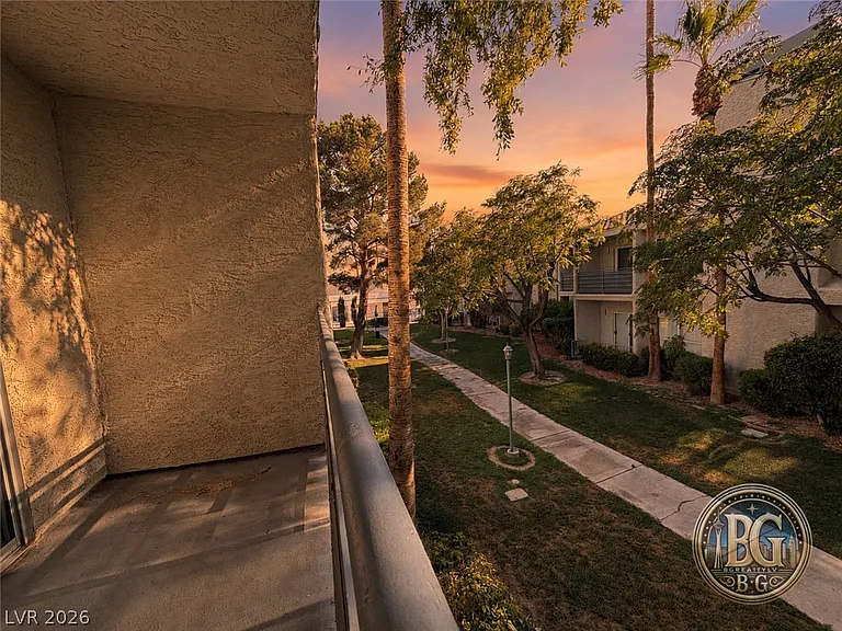6250 W Flamingo Rd #162 — Photo 17