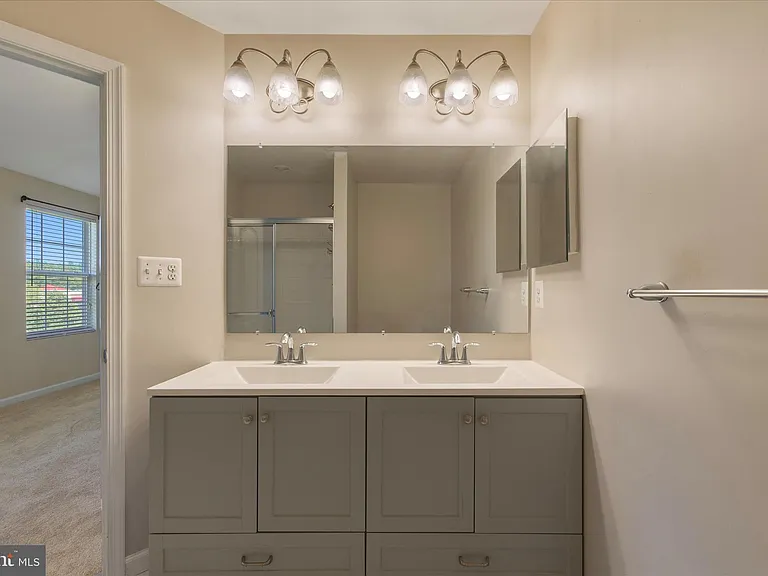 11696 Palm Desert Pl — Photo 29
