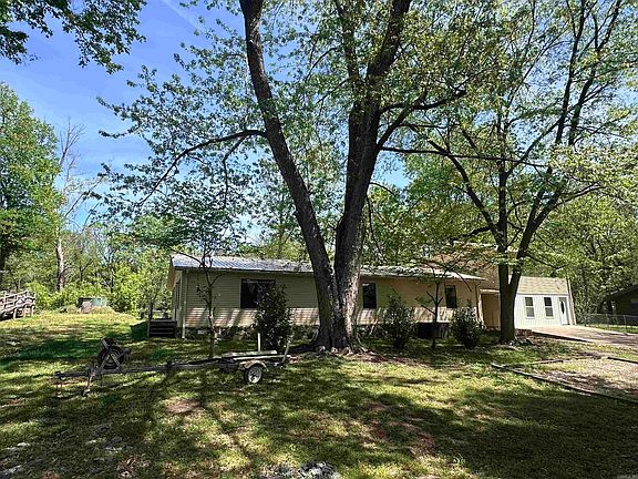 2nd image of 19 Riverside Ln