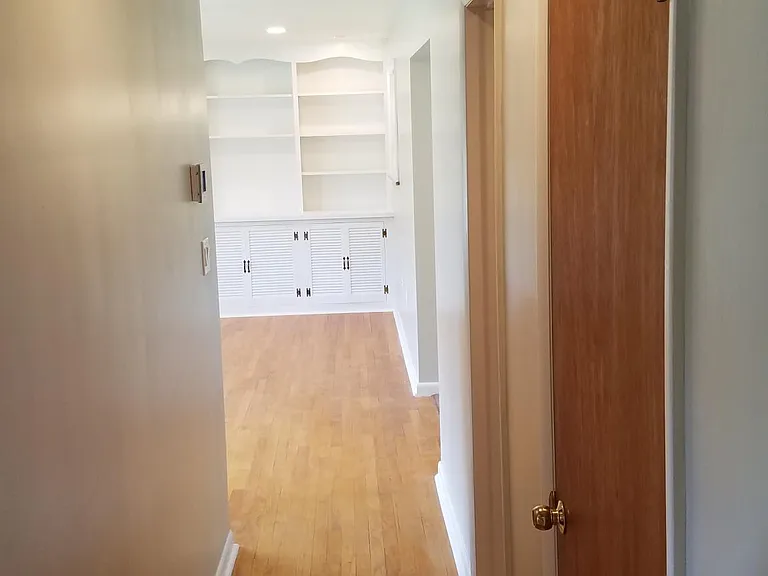Mosser Dr — Photo 26