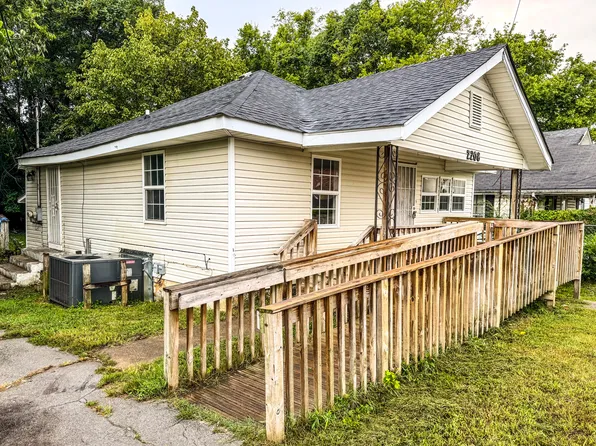 2208 Cheek St, Chattanooga, TN 37406