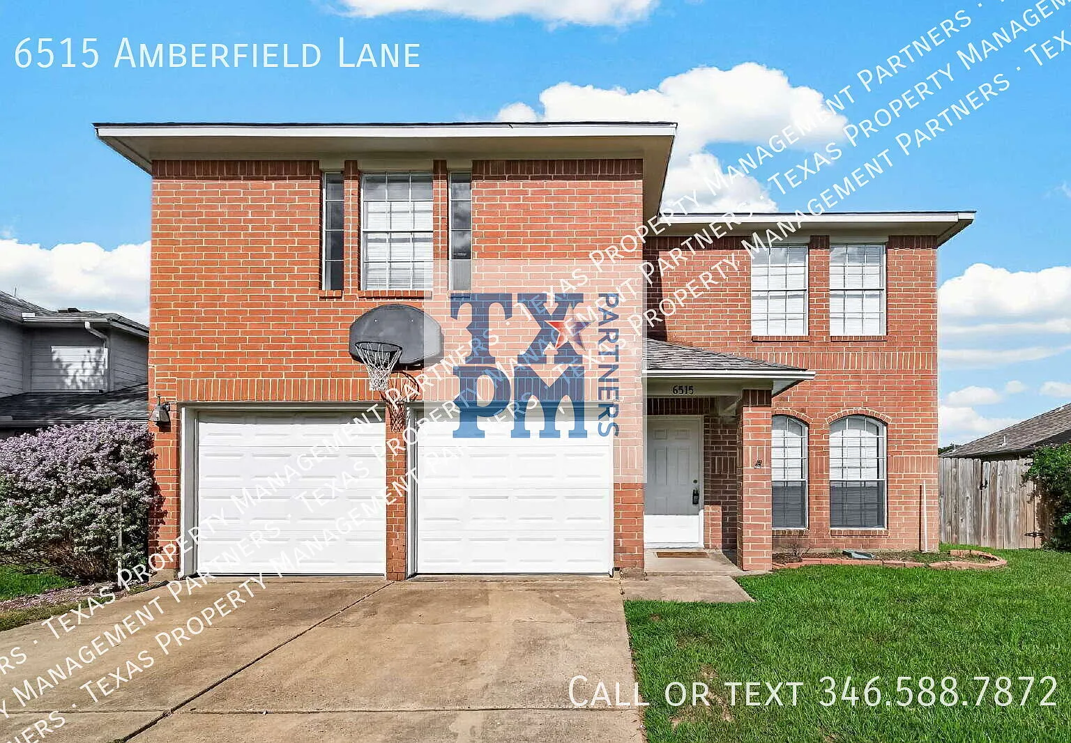 Spacious 4 Bedroom Katy Home with Large Backyard & No Carpet — Photo 1