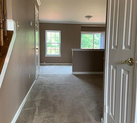 3rd image of 21146 Twinridge Sq
